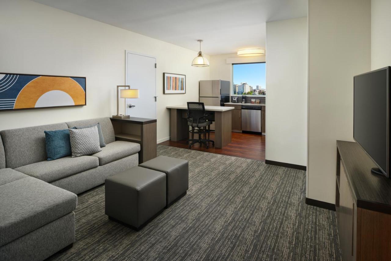 Отель Hyatt House Atlanta Downtown Экстерьер фото