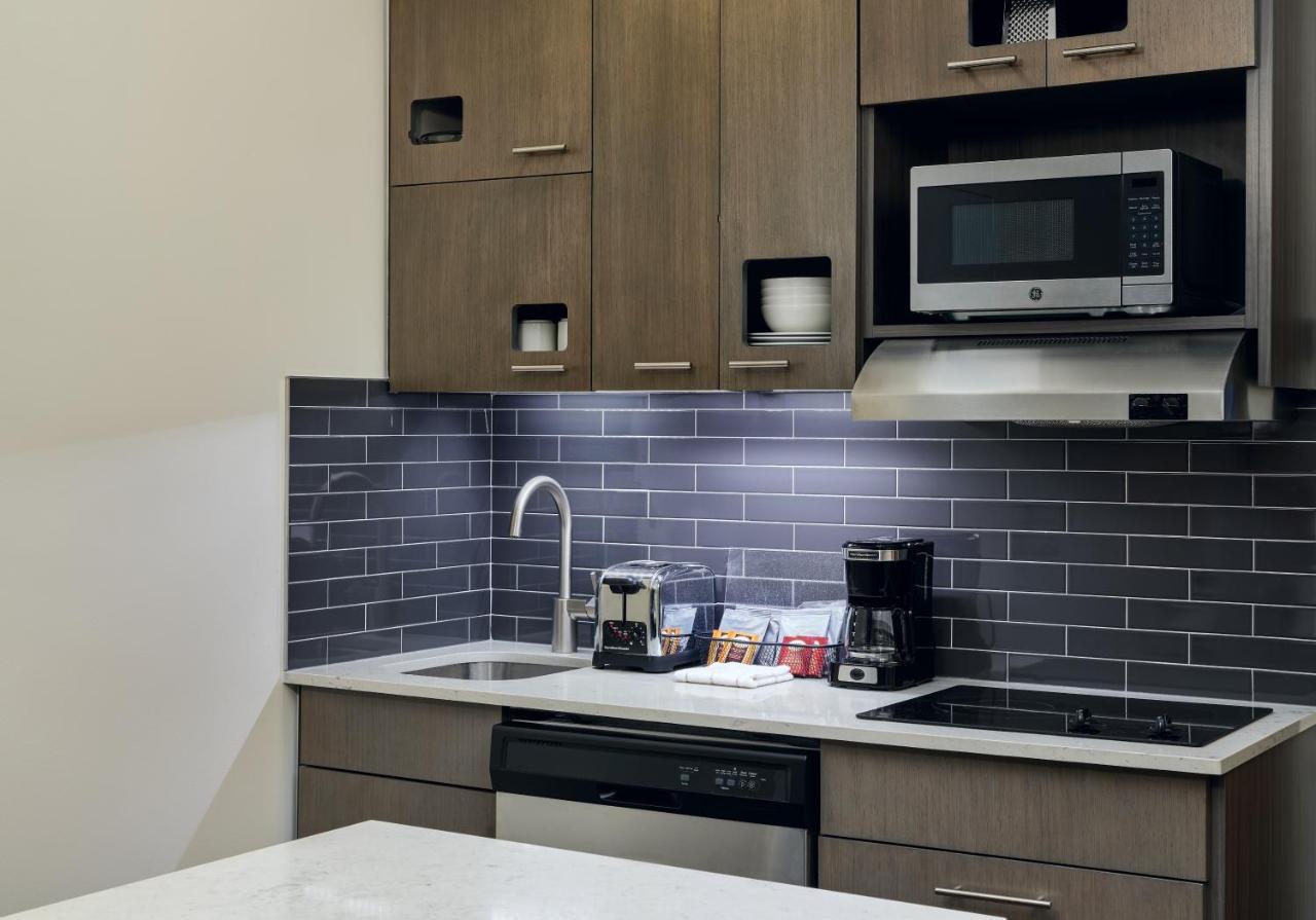 Отель Hyatt House Atlanta Downtown Экстерьер фото