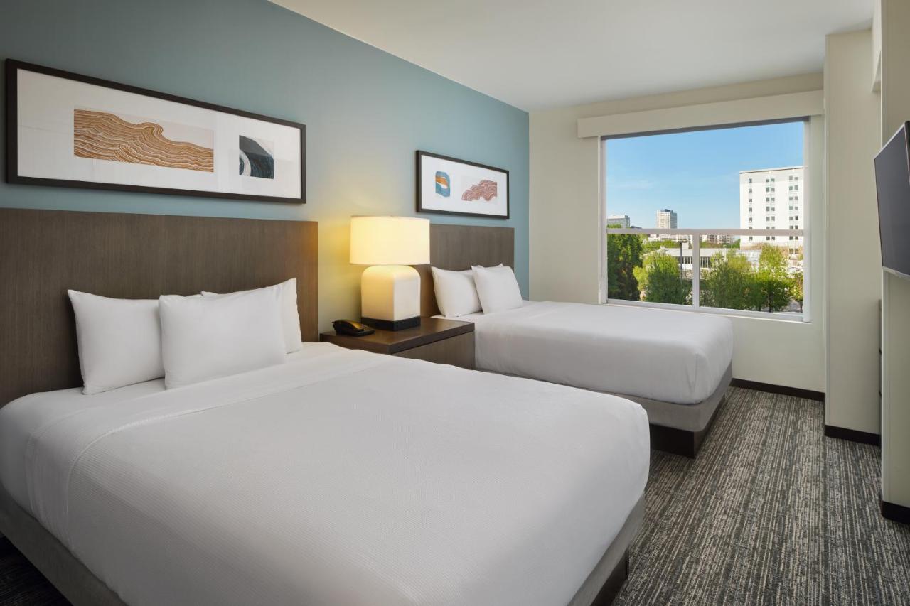 Отель Hyatt House Atlanta Downtown Экстерьер фото