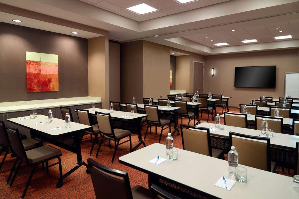 Отель Hyatt House Atlanta Downtown Удобства фото
