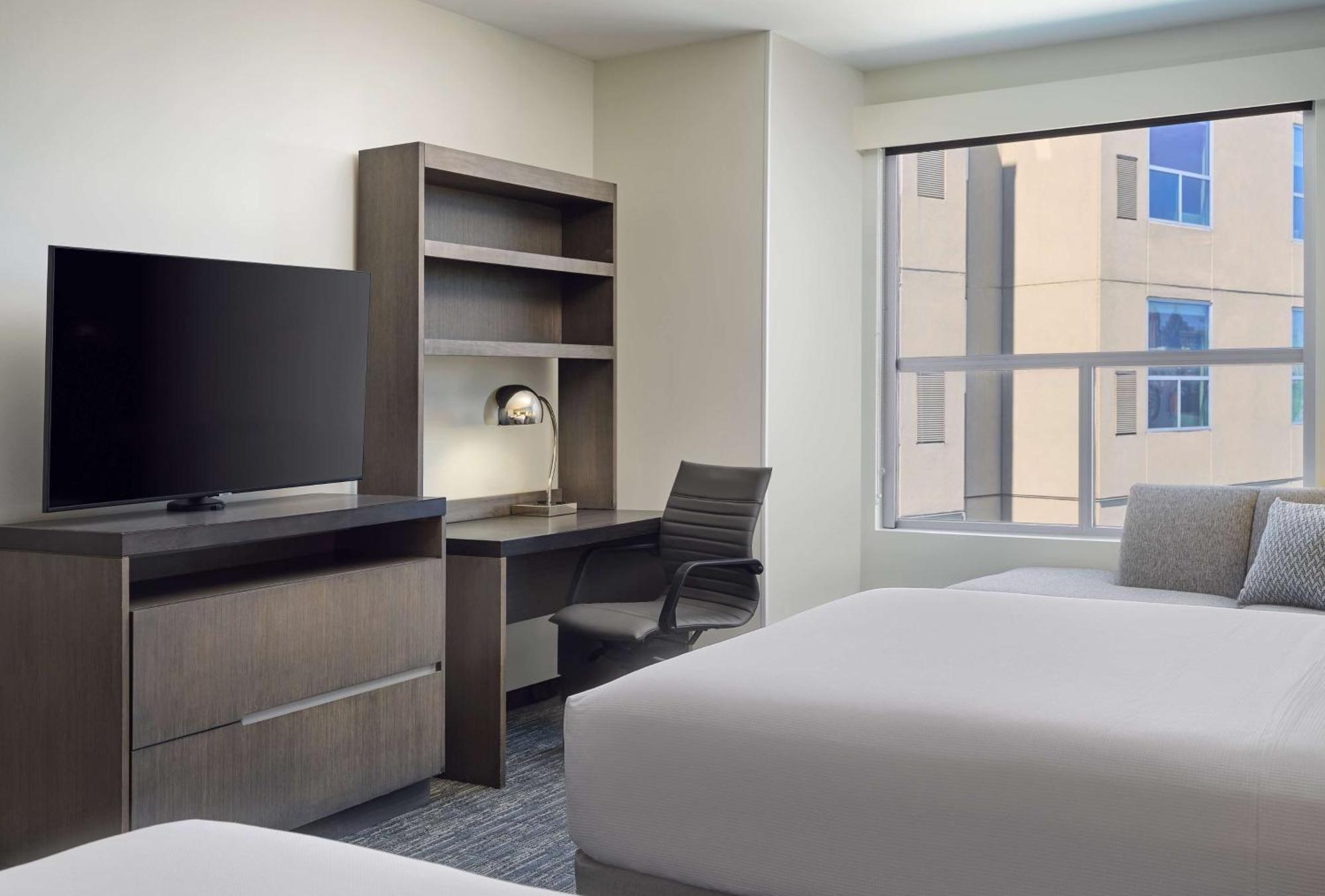 Отель Hyatt House Atlanta Downtown Экстерьер фото
