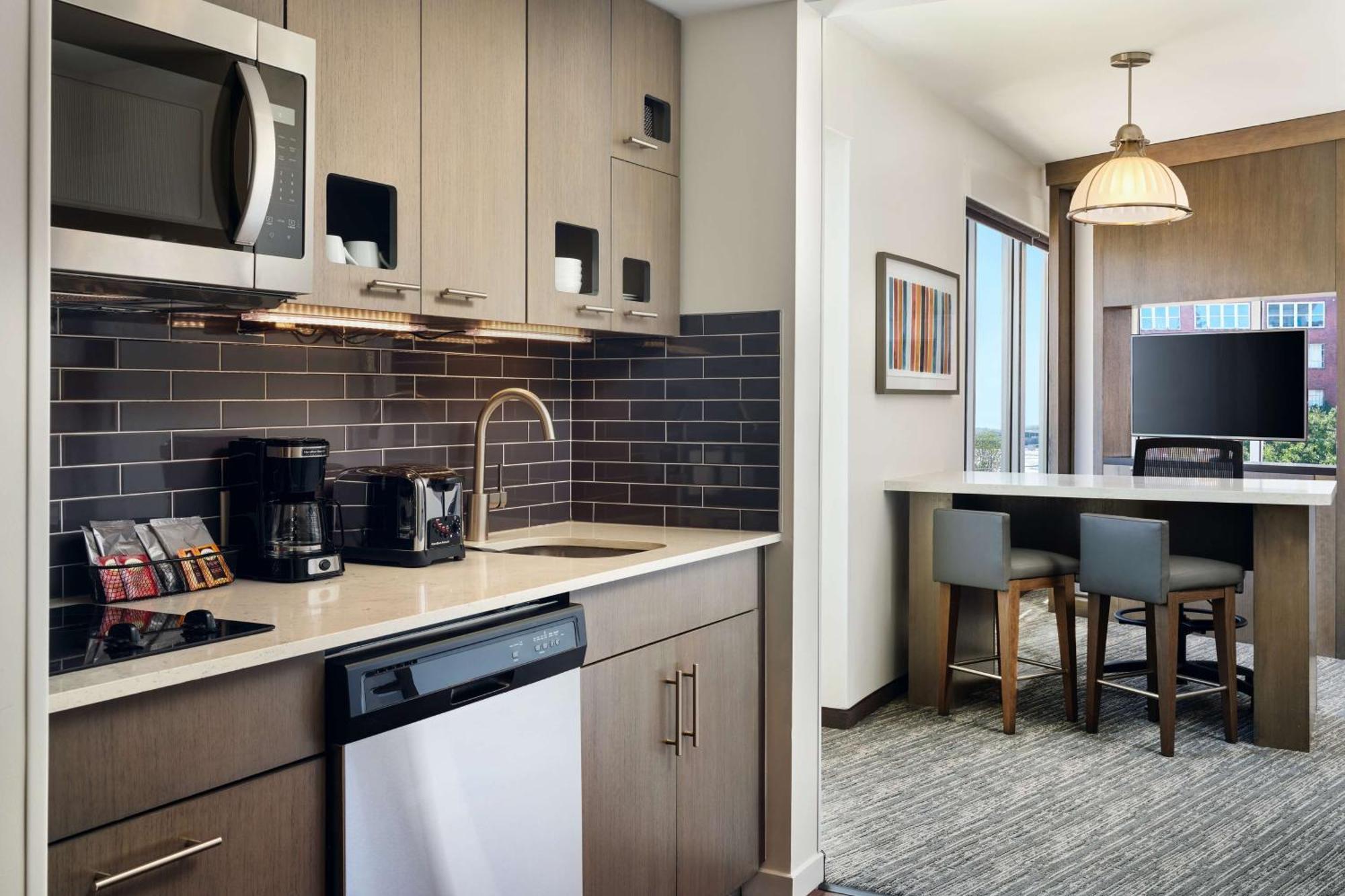 Отель Hyatt House Atlanta Downtown Экстерьер фото