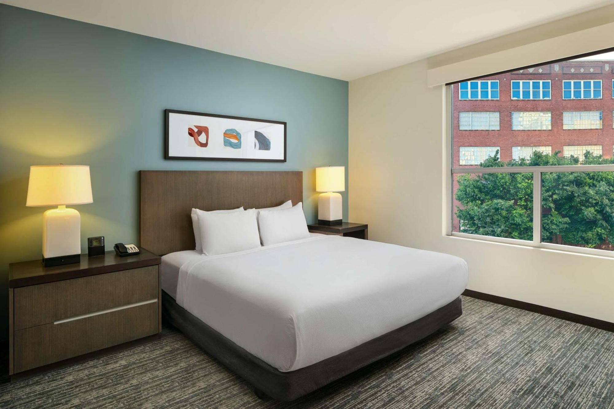 Отель Hyatt House Atlanta Downtown Экстерьер фото